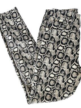 😍 NWT 😍 Good American Good Legs Snake Jeans, Size 2